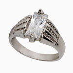 серебряное кольцо с цирконом  57063911